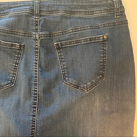 Tommy Hilfiger Blue Denim Jean Button Front Skirt - Picture 7 of 10